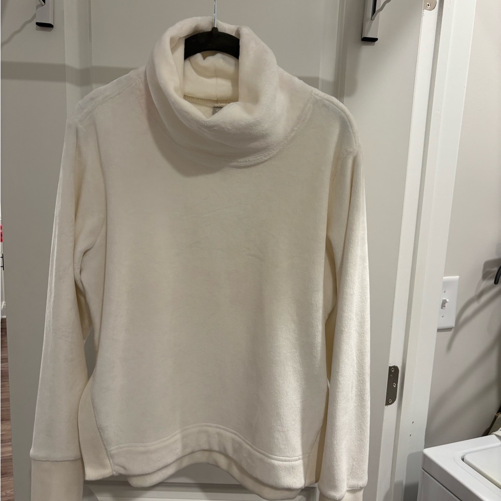 Athleta Luxuriously Soft
